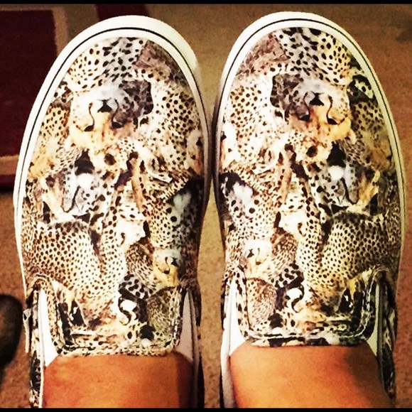 Vans Shoes - Vans Slip On Jungle Cat Print